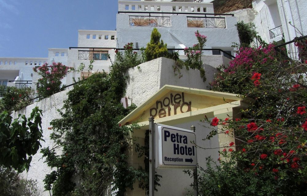 Petra Hotel 圣加利尼 外观 照片